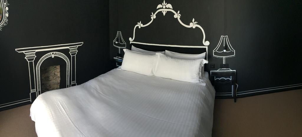 The Blue Door Bed & Breakfast New Quay Eksteriør bilde